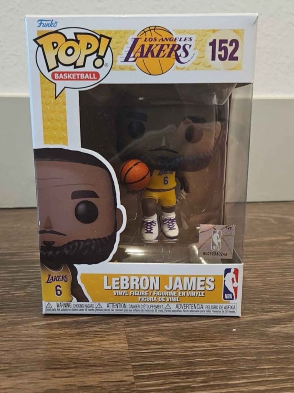 Funko Pop NBA LeBron James/ Los Angeles Lakers Figure #152 /original packed/ new